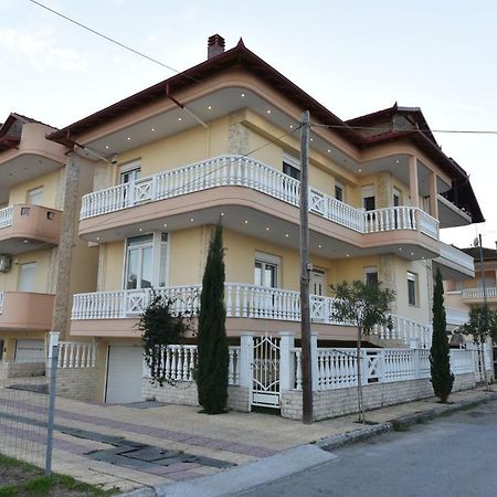 Artisti Elena Apartment Paralía Exterior foto